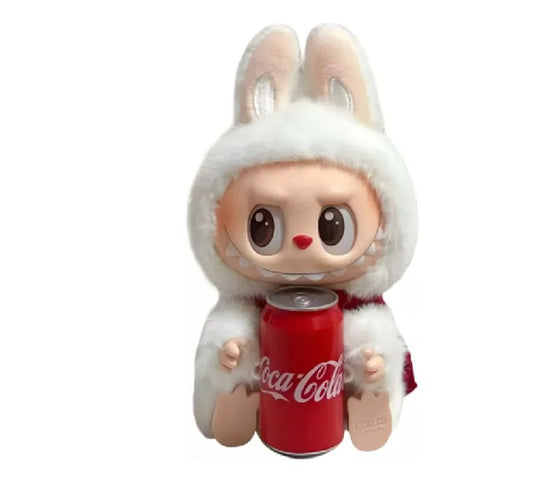 Labubu blanco Coca-Cola