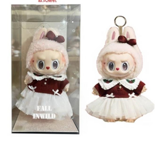 FIGURA LABUBU DE PIE CON TRAJE ROSADO CON VESTIDO